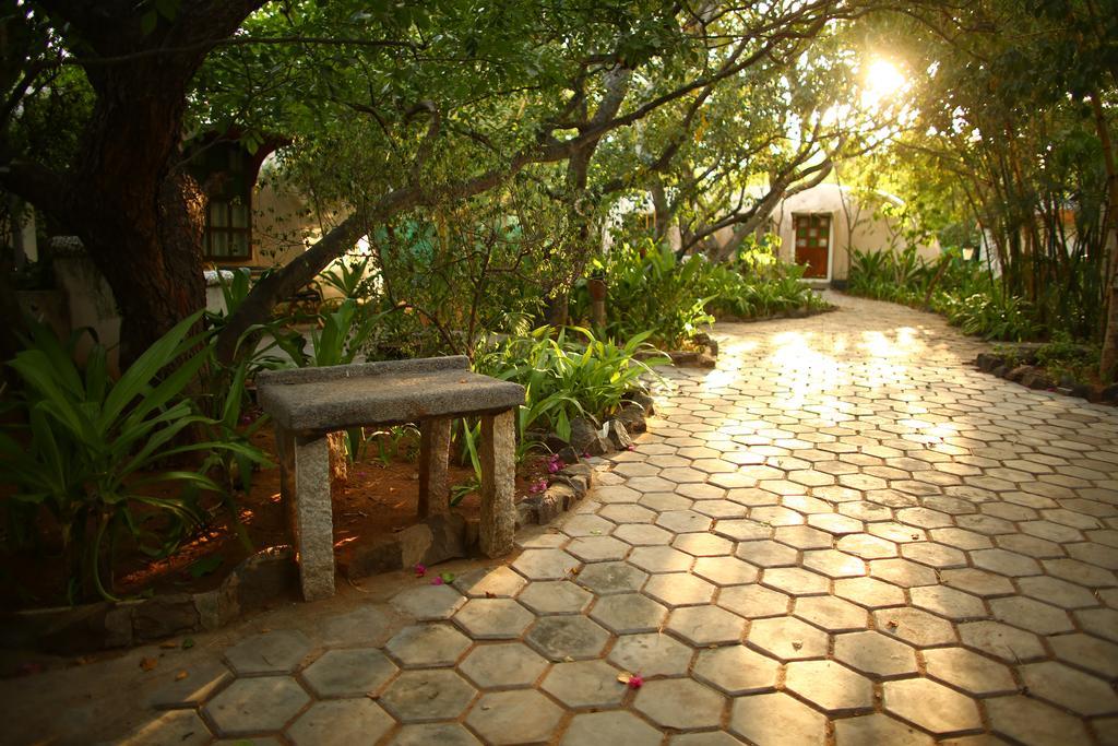 Hotel Indeco Mamallapuram Exterior foto