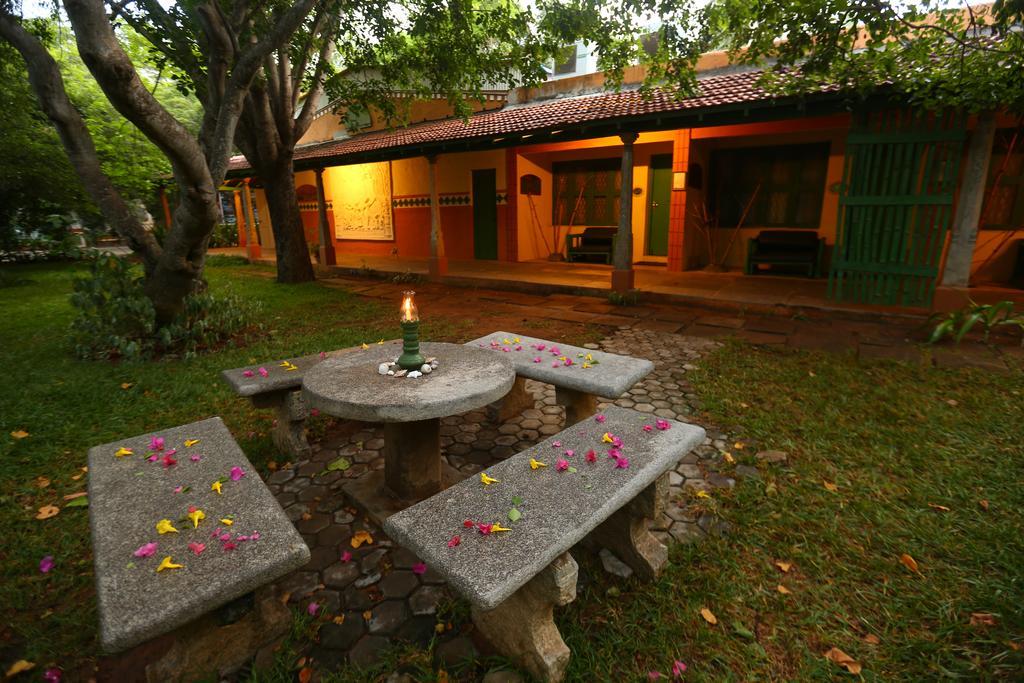 Hotel Indeco Mamallapuram Exterior foto