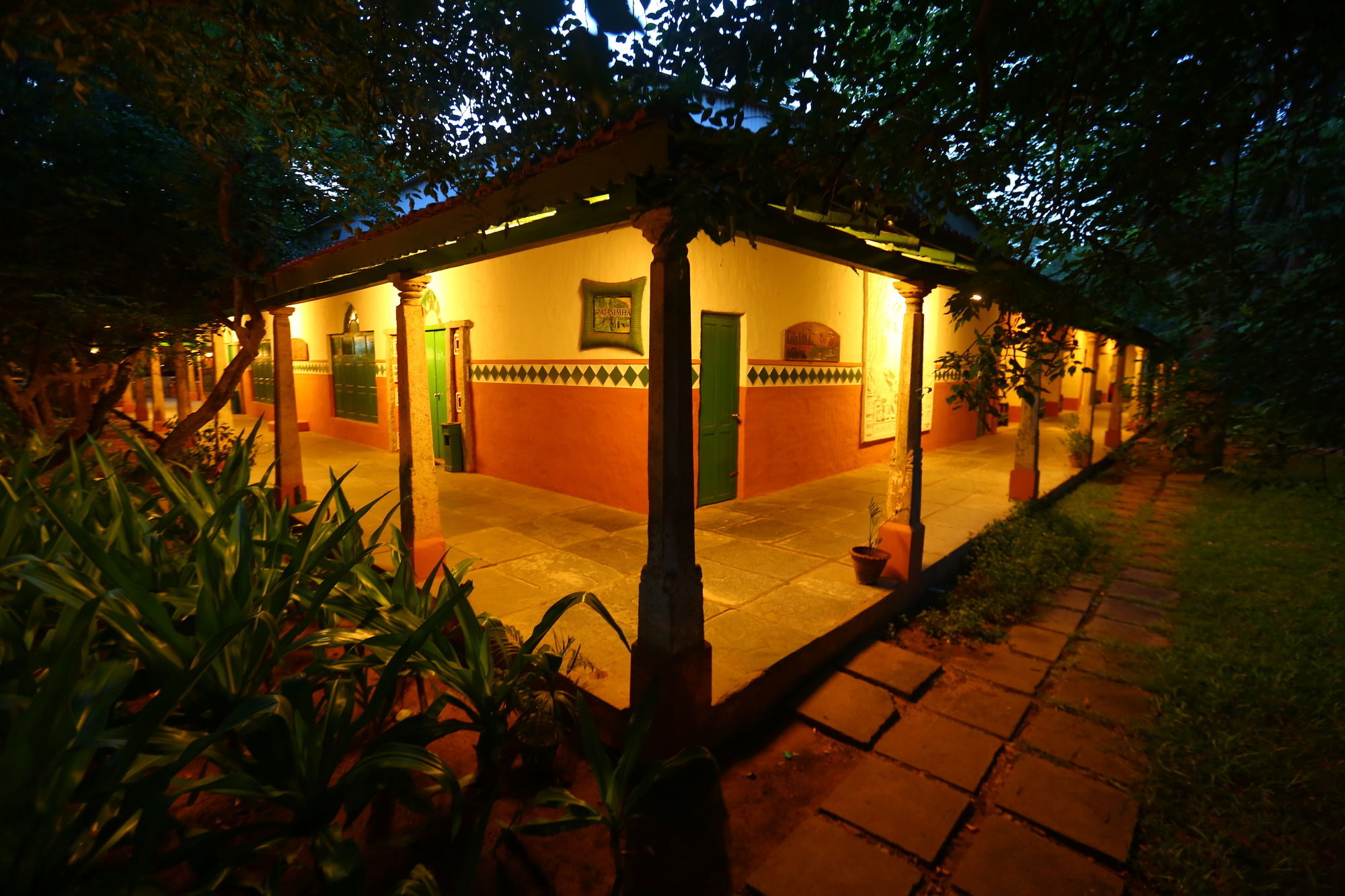 Hotel Indeco Mamallapuram Exterior foto